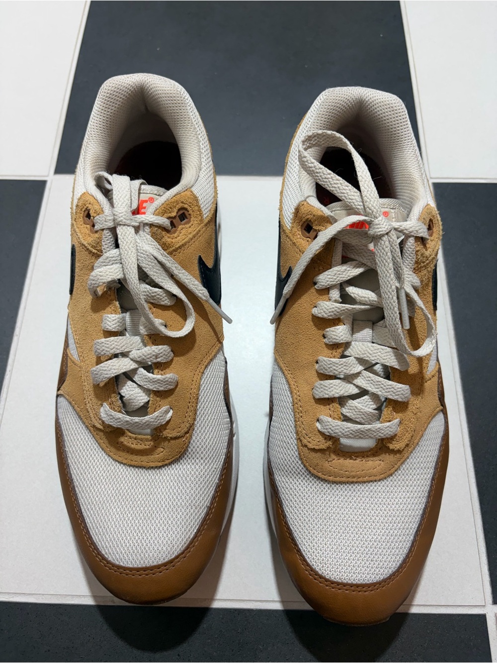 Nike Men’s Air Max 1 Essential "Flax / British Tan. Size 10